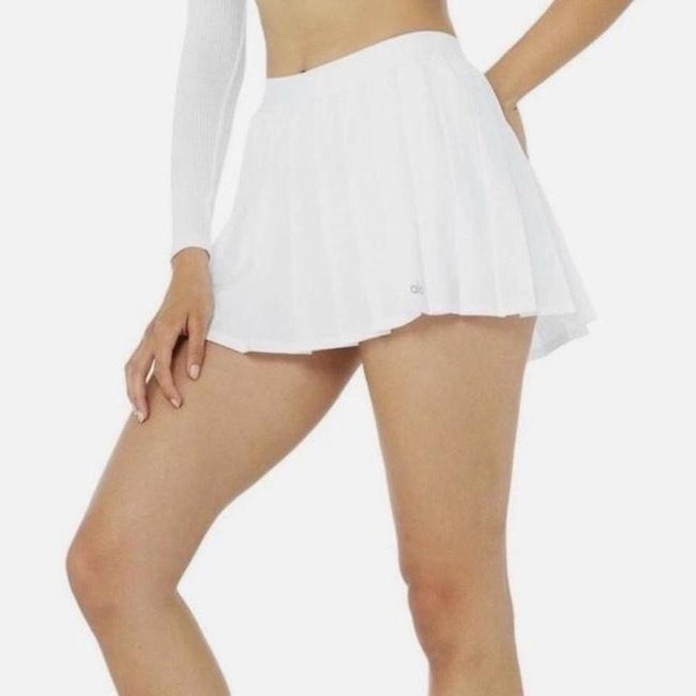 NWOT Alo Yoga Varsity Tennis Skirt White with shorts XXS